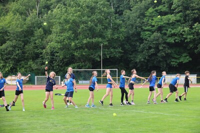 Leichtathletik konz u12 training aufwaermen 08