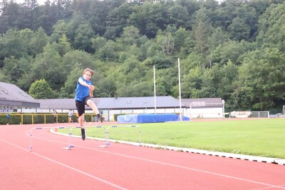 Leichtathletik konz u12 training huerden 01
