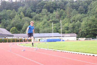 Leichtathletik konz u12 training huerden 02
