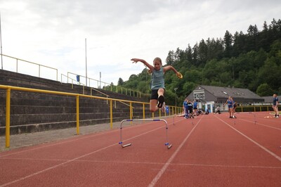 Leichtathletik konz u12 training sprung 02
