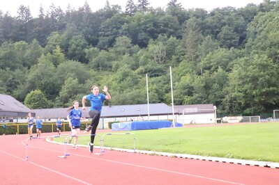 Leichtathletik konz u12 training sprung 05