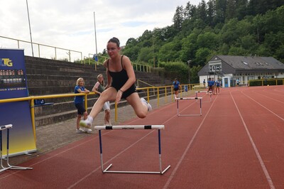 Leichtathletik konz u16 training huerden 01
