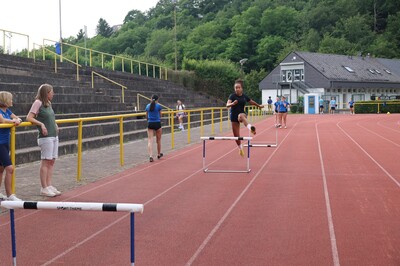 Leichtathletik konz u16 training huerden 02