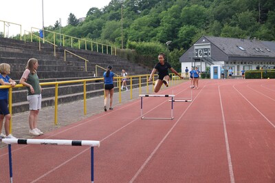 Leichtathletik konz u16 training huerden 03