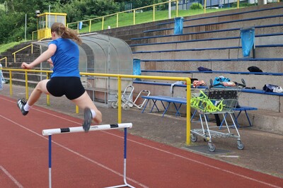 Leichtathletik konz u16 training huerden 05